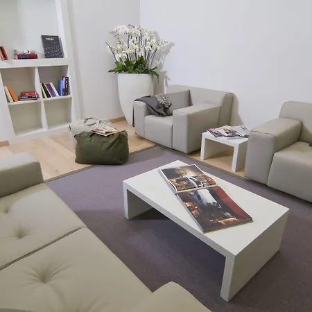 Di Ξενοδοχείο Βαρέζε