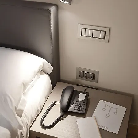 Di Ξενοδοχείο Βαρέζε