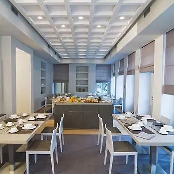 Di Ξενοδοχείο 4*