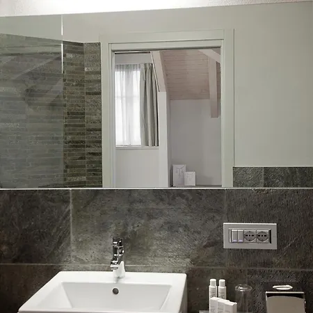 Di Ξενοδοχείο