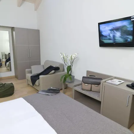 Hotel Di 4*